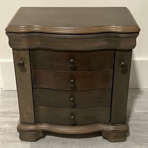 Rustic jewelry chest